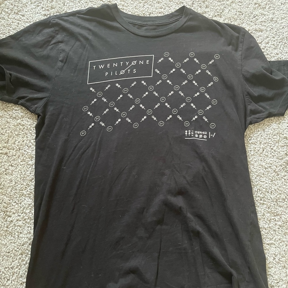 Twenty One Pilots shirt